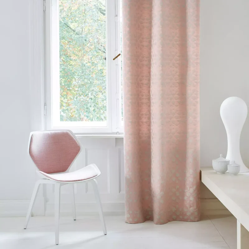 MAIRA Tessuto denso jacquard con design retrò ed elegante effetto opaco/lucido